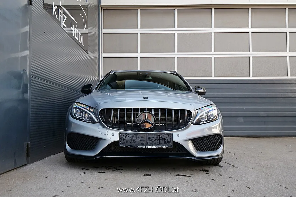 Mercedes-Benz C 220 d T AMG Line Aut. Image 3