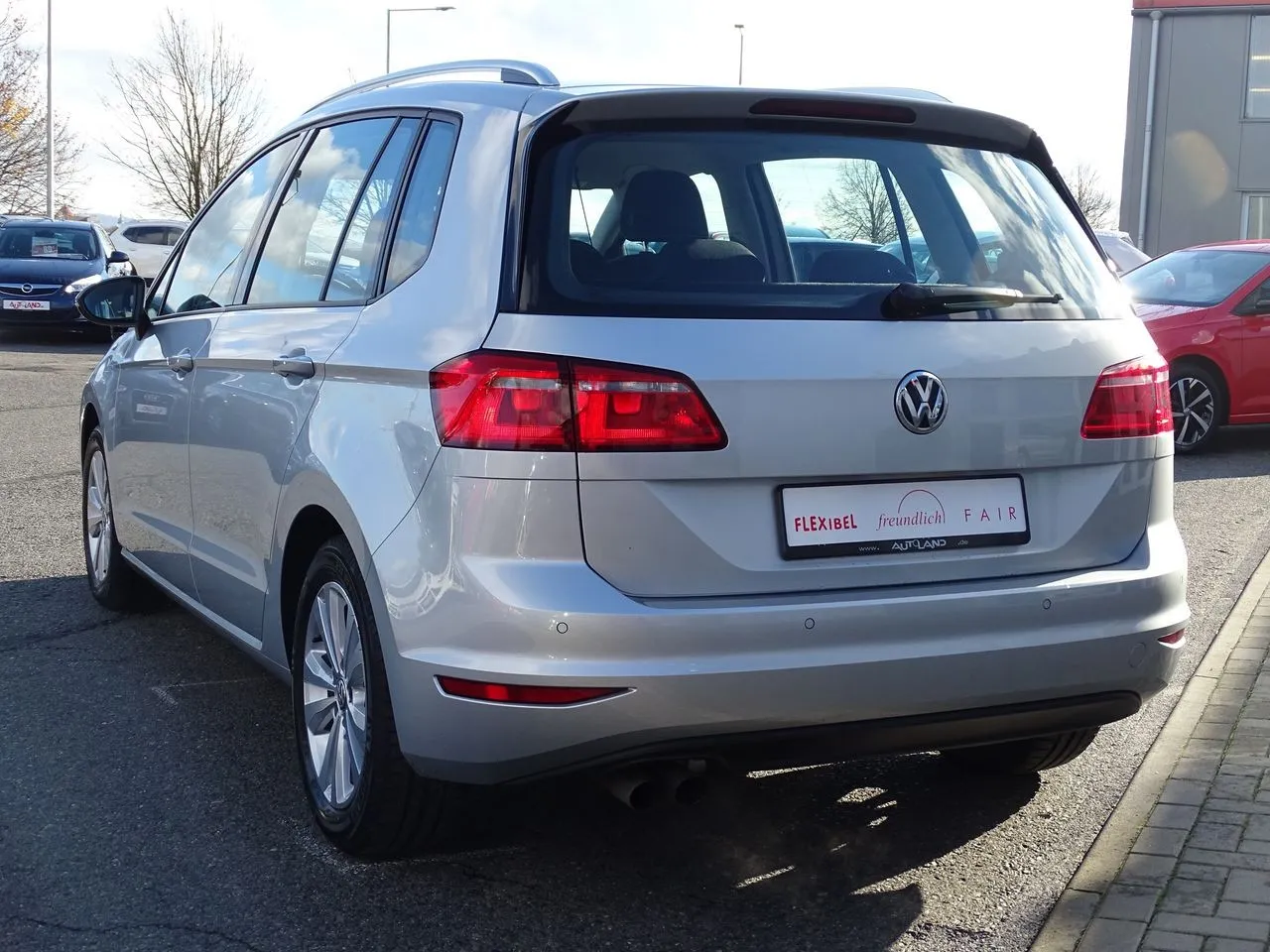 Volkswagen Golf Sportsvan VII 1.4 TSI...  Image 2